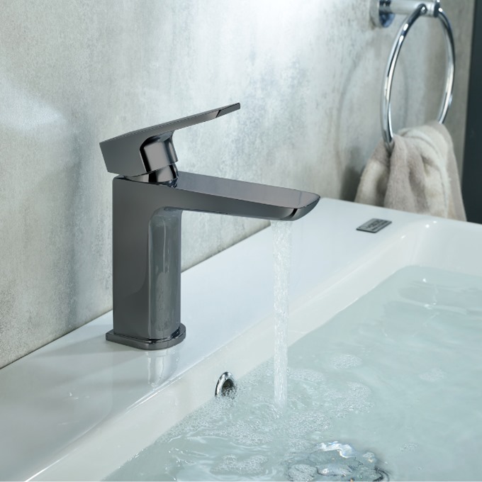 Armstrong Mono Basin Mixer with Click Waste Gunmetal